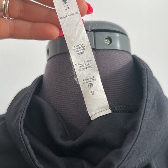 Lululemon layering top - Picture 3 of 3